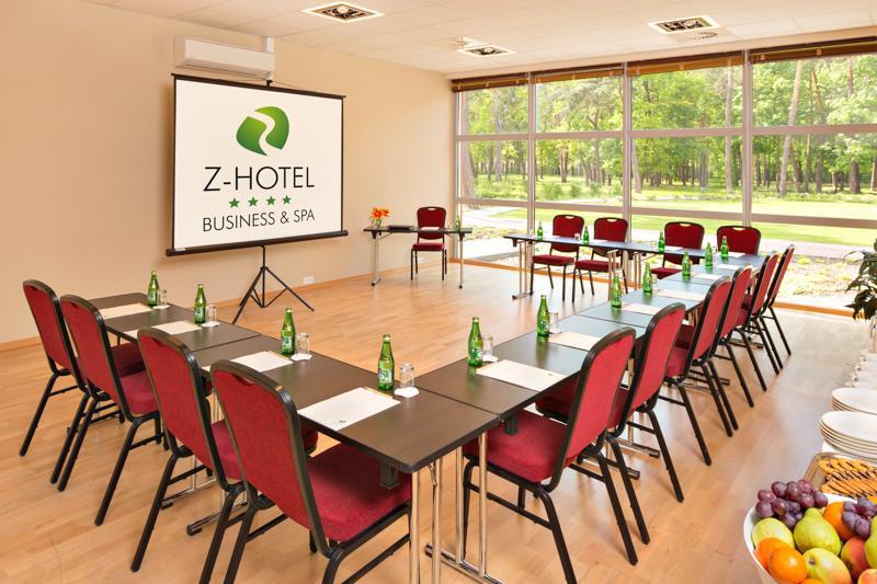 Z-Hotel Business & Spa 오트보츠크 외부 사진